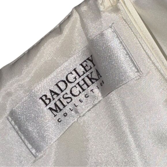 BADGLEY MISCHKA collection white & gold sparkly beaded strapless formal dress - Picture 5 of 7